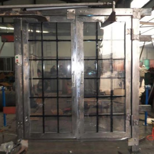 不銹鋼透視無壓風(fēng)門