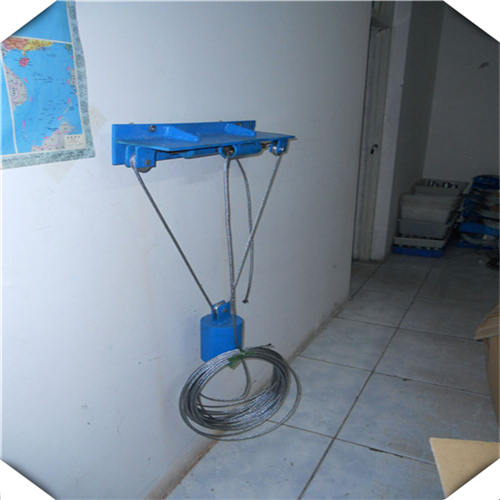 墜砣式風(fēng)門閉鎖裝置