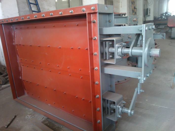 主通風(fēng)機(jī)風(fēng)門(mén)