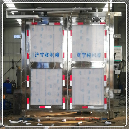 不銹鋼雙開(kāi)通風(fēng)門(mén)